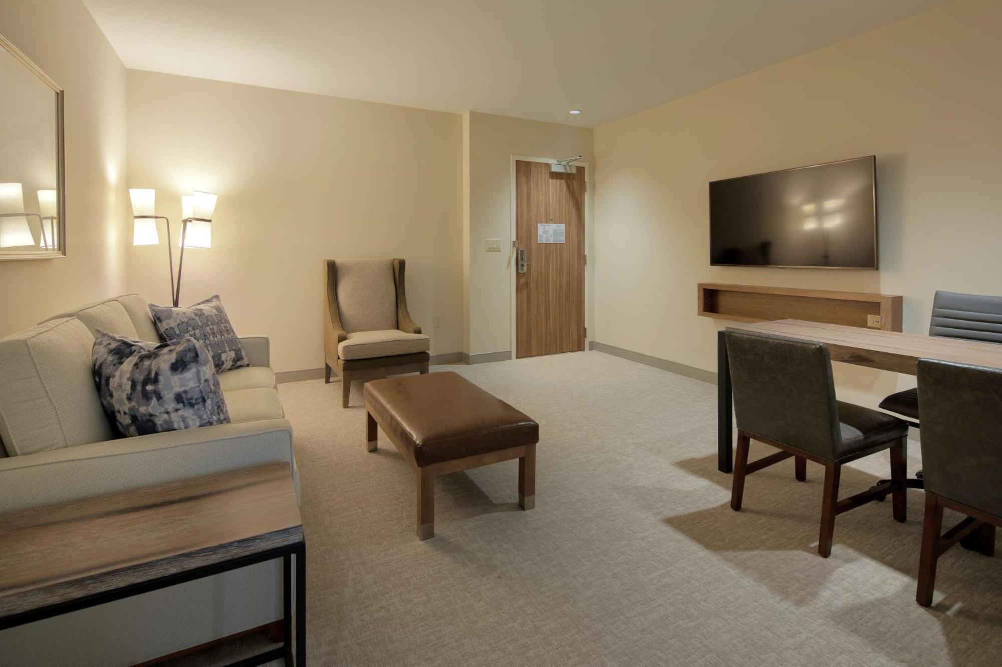 Embassy Suites St Augustine Beach Oceanfront Resort St. Augustine Exterior photo